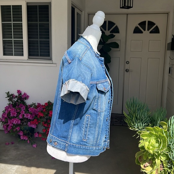 7 For All Mankind Short Sleeves Denim Jacket NWOT - Picture 5 of 13